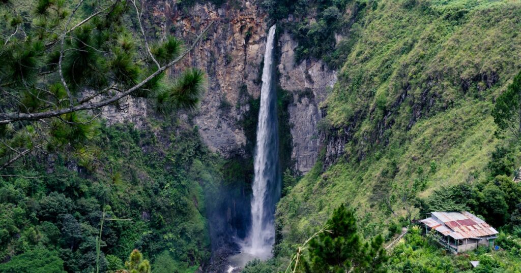 Sipiso Piso waterfall near Lake Toba cascades for 72 metres into a deep plunge pool.