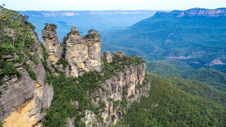 10 Interesting Facts About the Three Sisters in the Blue Mountains